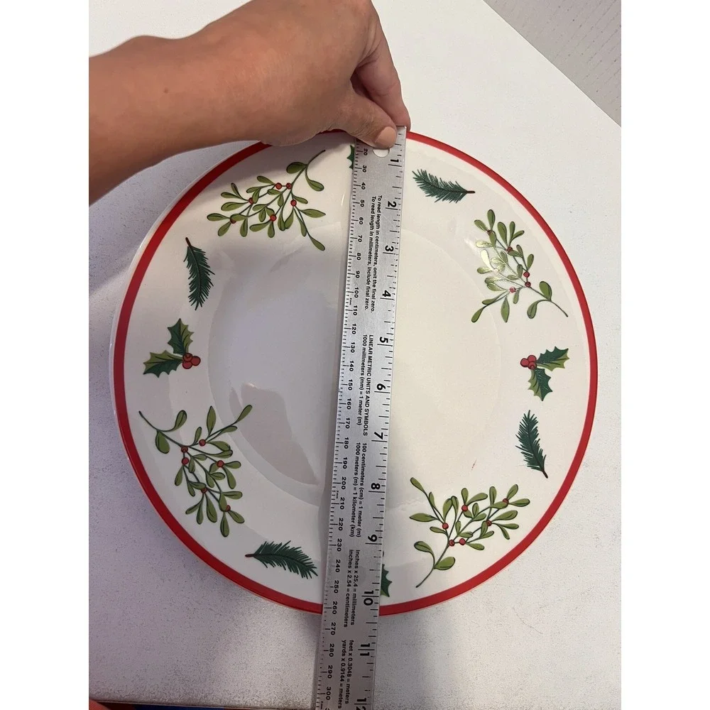 ROYAL NORFOLK 2 Plates 10 1/2